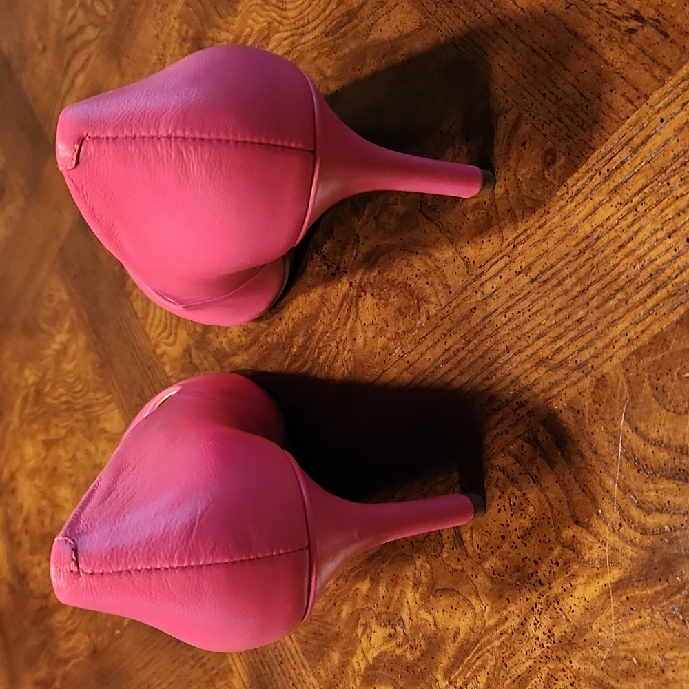 Brand New, Never worn Alfani Step n Flex Hot Pink Heels - Picture 4 of 7